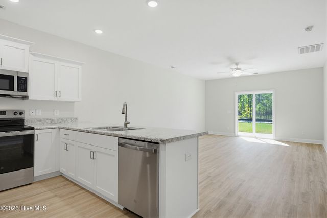223 Sandpiper Place, Holly Ridge, NC 28445