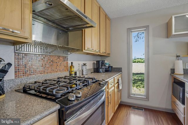 1015 GLEBE VIEW LN, Lottsburg, VA 22511