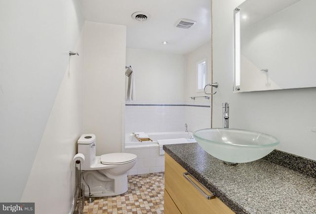 1015 GLEBE VIEW LN, Lottsburg, VA 22511