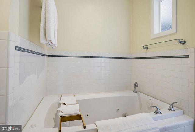 1015 GLEBE VIEW LN, Lottsburg, VA 22511