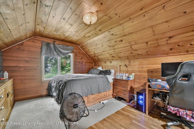 2212 Auburn Avenue, Holt, MI 48842