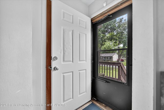 2212 Auburn Avenue, Holt, MI 48842
