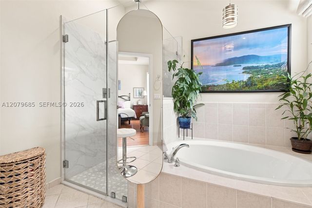 2466 NE 3rd Ct, Homestead, FL 33033