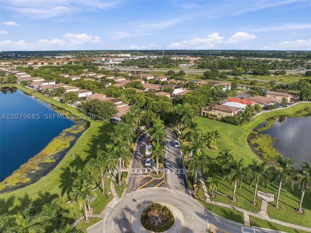 2466 NE 3rd Ct, Homestead, FL 33033