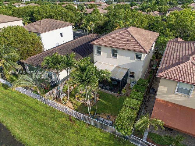 2466 NE 3rd Ct, Homestead, FL 33033