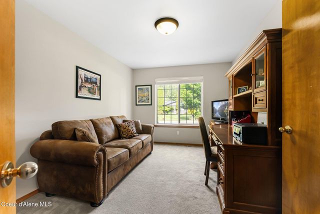 1407 Mathison DR, Sandpoint, ID 83864