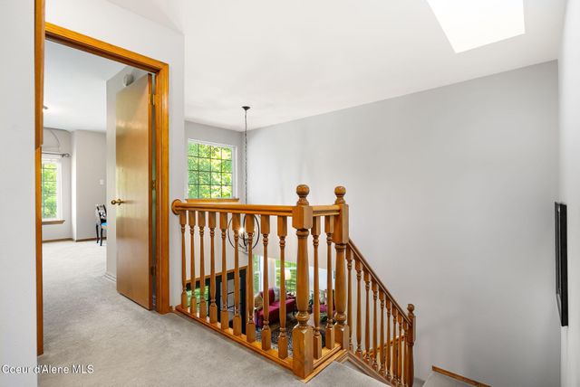 1407 Mathison DR, Sandpoint, ID 83864