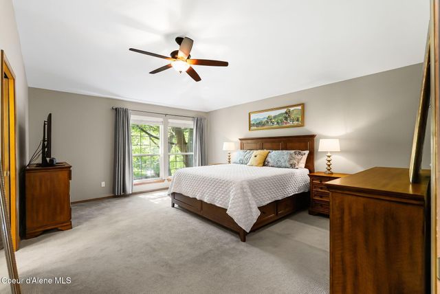 1407 Mathison DR, Sandpoint, ID 83864