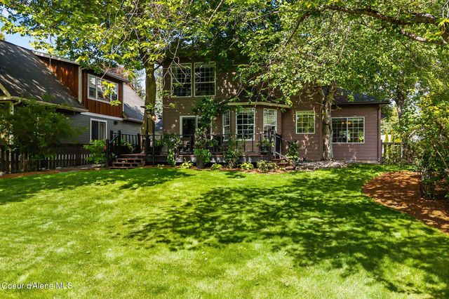 1407 Mathison DR, Sandpoint, ID 83864