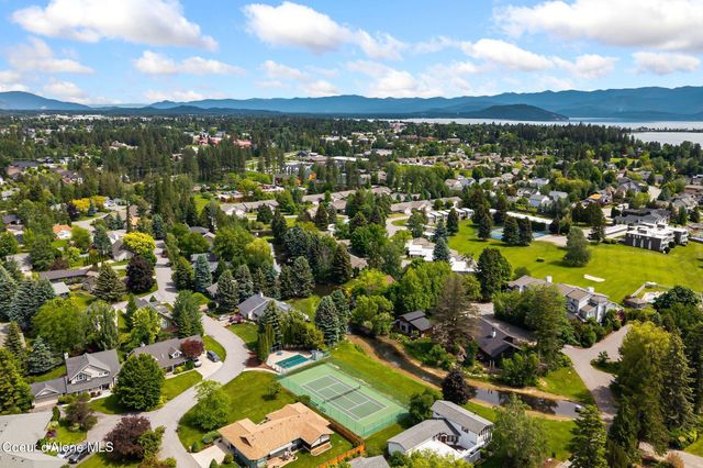 1407 Mathison DR, Sandpoint, ID 83864