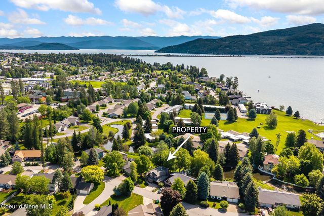 1407 Mathison DR, Sandpoint, ID 83864