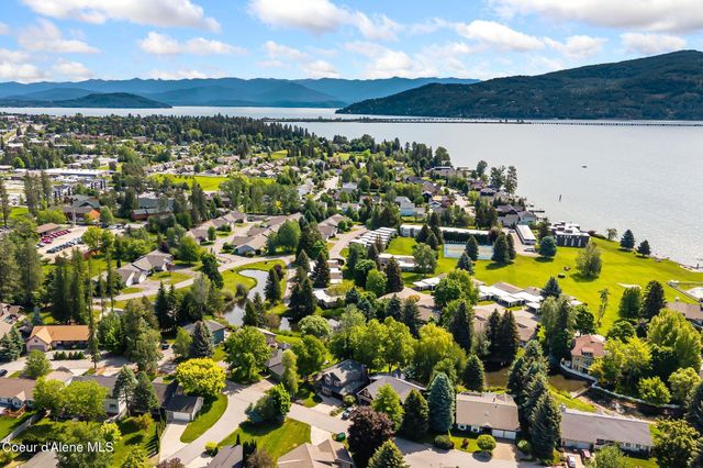 1407 Mathison DR, Sandpoint, ID 83864