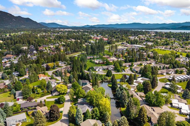 1407 Mathison DR, Sandpoint, ID 83864