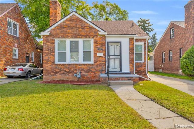 18458 Snowden Street, Detroit, MI 48235