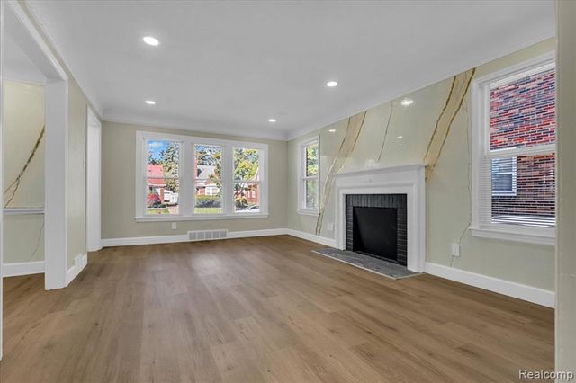 18458 Snowden Street, Detroit, MI 48235