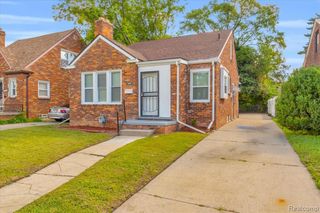 18458 Snowden Street, Detroit, MI 48235