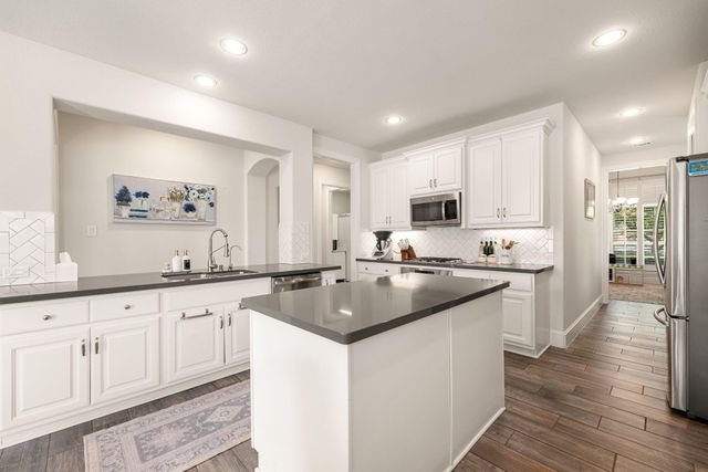 3909 Lupin Bush Lane, Manvel, TX 77578