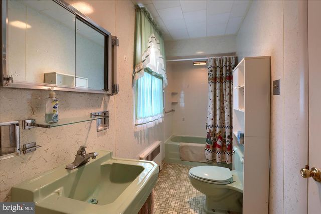 304 N 2ND ST, Lykens, PA 17048