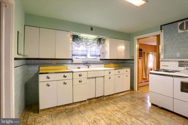 304 N 2ND ST, Lykens, PA 17048