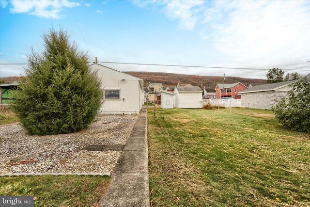 304 N 2ND ST, Lykens, PA 17048