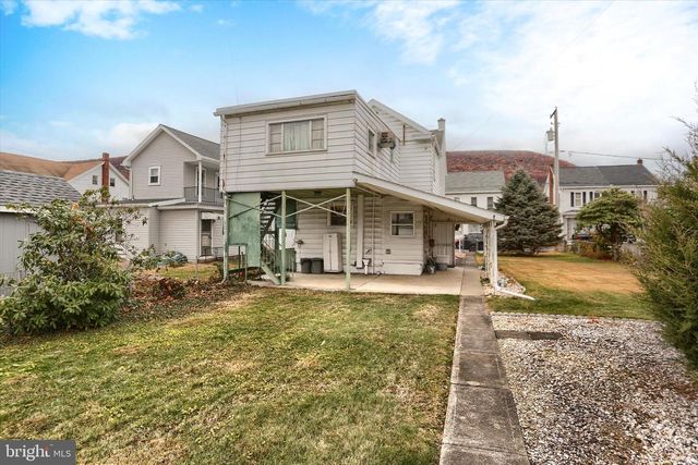 304 N 2ND ST, Lykens, PA 17048