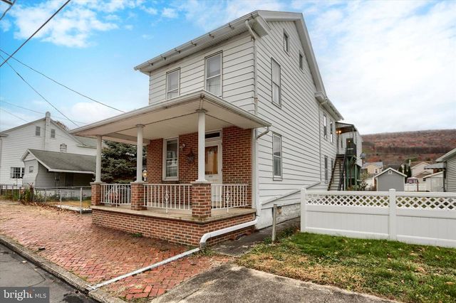 304 N 2ND ST, Lykens, PA 17048