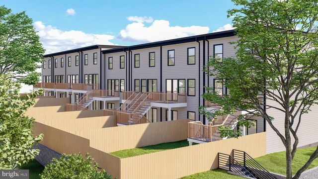 4902 ASTOR PL SE, Washington, DC 20019