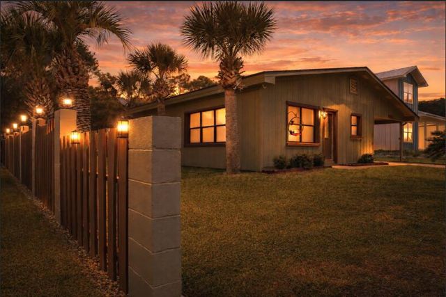17850 Lynn Street, Panama City Beach, FL 32413