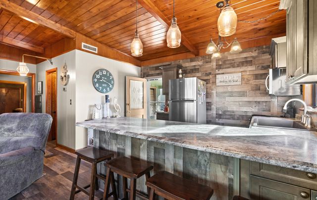 17850 Lynn Street, Panama City Beach, FL 32413