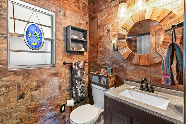 17850 Lynn Street, Panama City Beach, FL 32413
