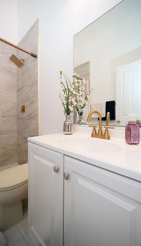 10023 TATE LANE, Tampa, FL 33626