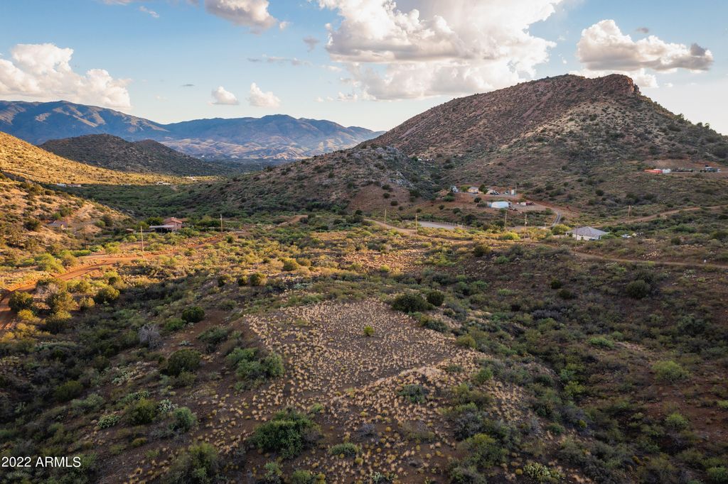 Image 24 of property listing at 000 Breezy Hill Drive 27, Globe, AZ 85501