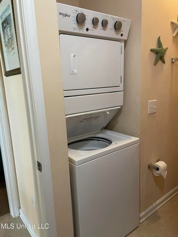 1276 Century Oaks Drive, A, Gulfport, MS 39507