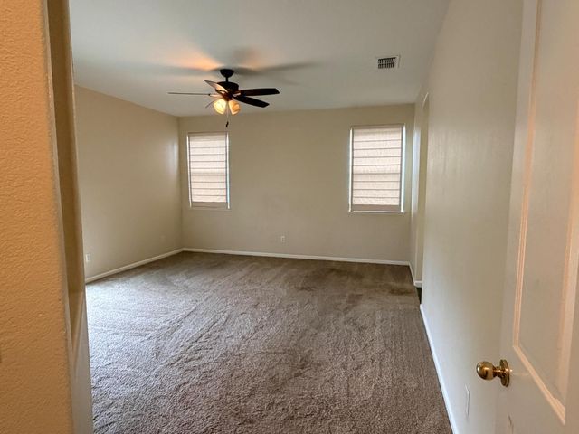 1161 Bronco Dr, Plumas Lake, CA 95961