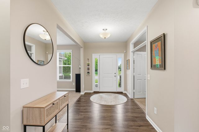 561 Windborough, Brownsburg, IN 46112