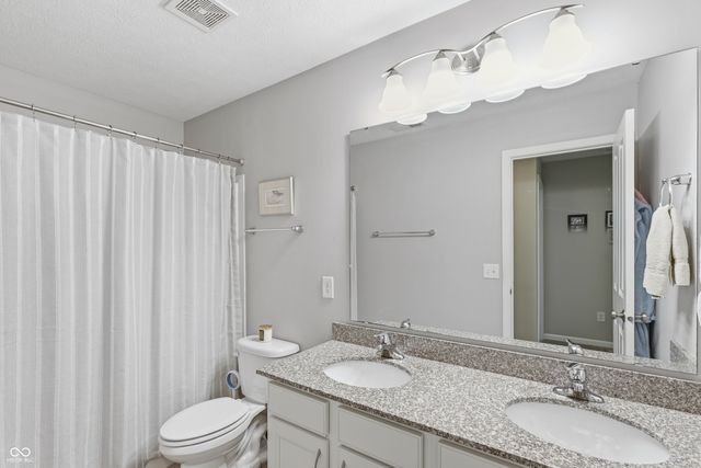 561 Windborough, Brownsburg, IN 46112
