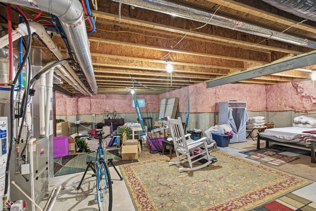 561 Windborough, Brownsburg, IN 46112