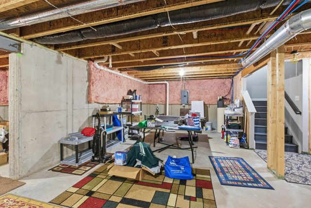 561 Windborough, Brownsburg, IN 46112