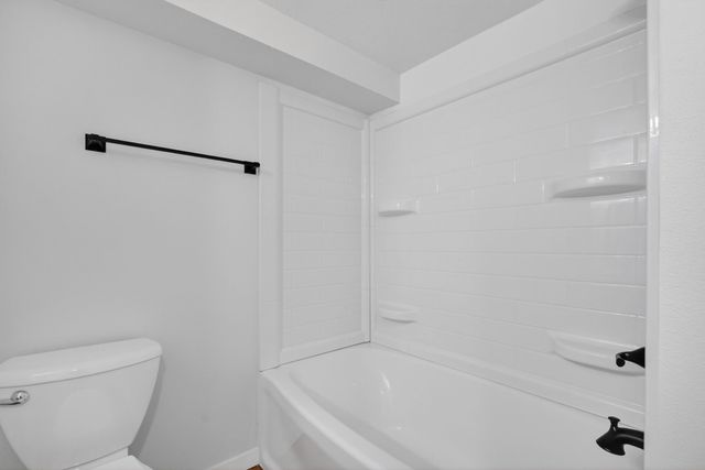 1618 Beaver Avenue, Des Moines, IA 50310