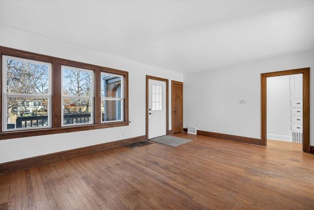 1618 Beaver Avenue, Des Moines, IA 50310