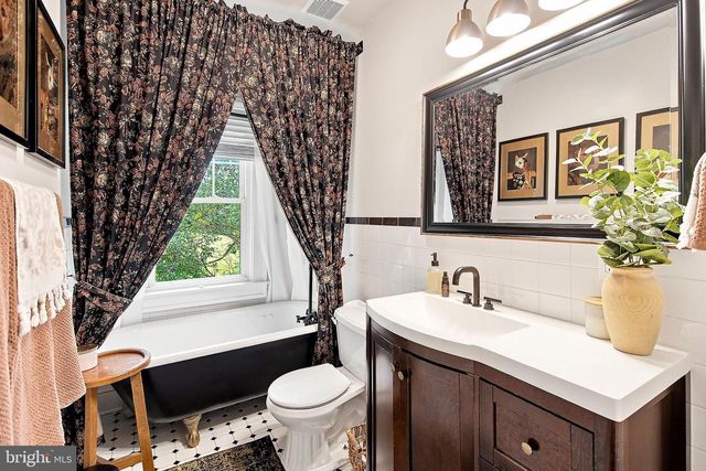 247 MUSCONETCONG RIVER, Lebanon, NJ 07882