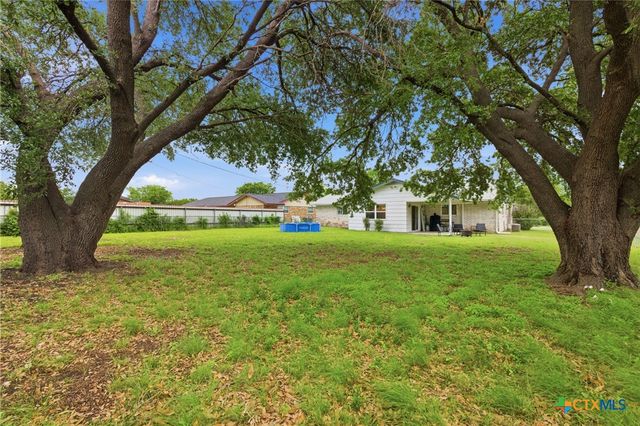 1911 N 38th Street, Killeen, TX 76543