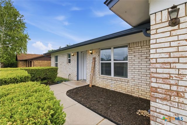 1911 N 38th Street, Killeen, TX 76543