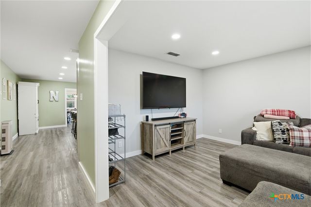 1911 N 38th Street, Killeen, TX 76543