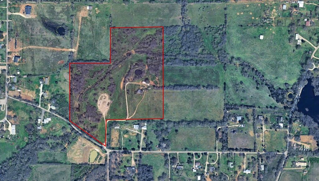 1043 County Road 701a, Cleburne, TX 76031