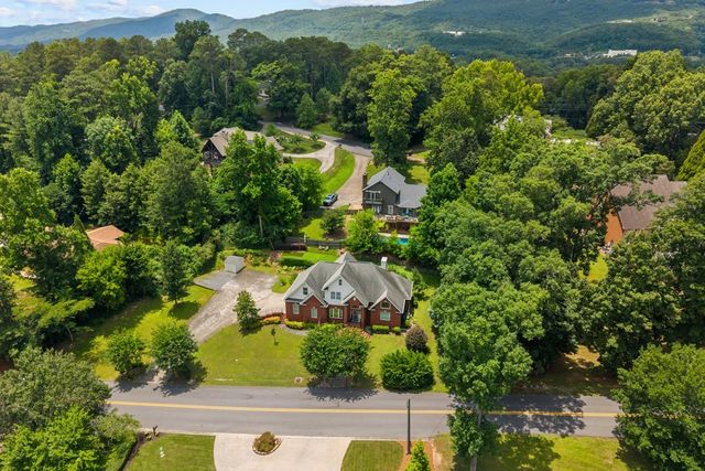 604 Lenna Lane, Dalton, GA 30720
