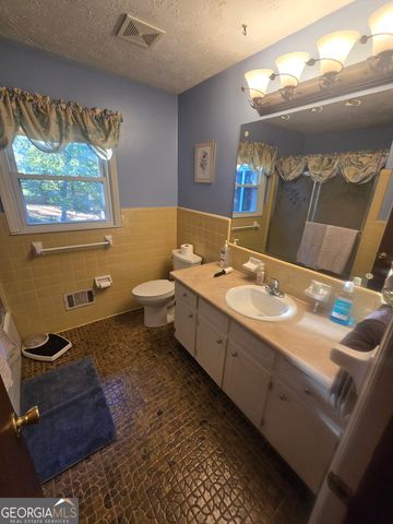 1527 Old Conyers Road, Stockbridge, GA 30281