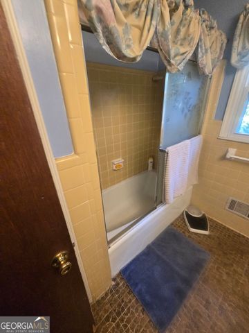 1527 Old Conyers Road, Stockbridge, GA 30281