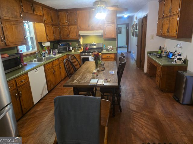 1527 Old Conyers Road, Stockbridge, GA 30281