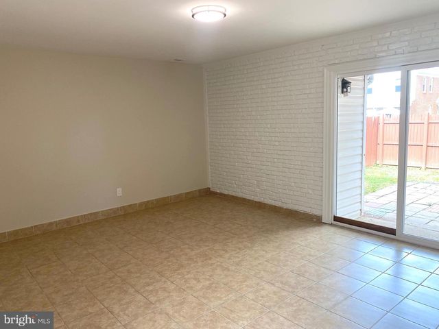 9715 PICKETT LN, Manassas, VA 20110